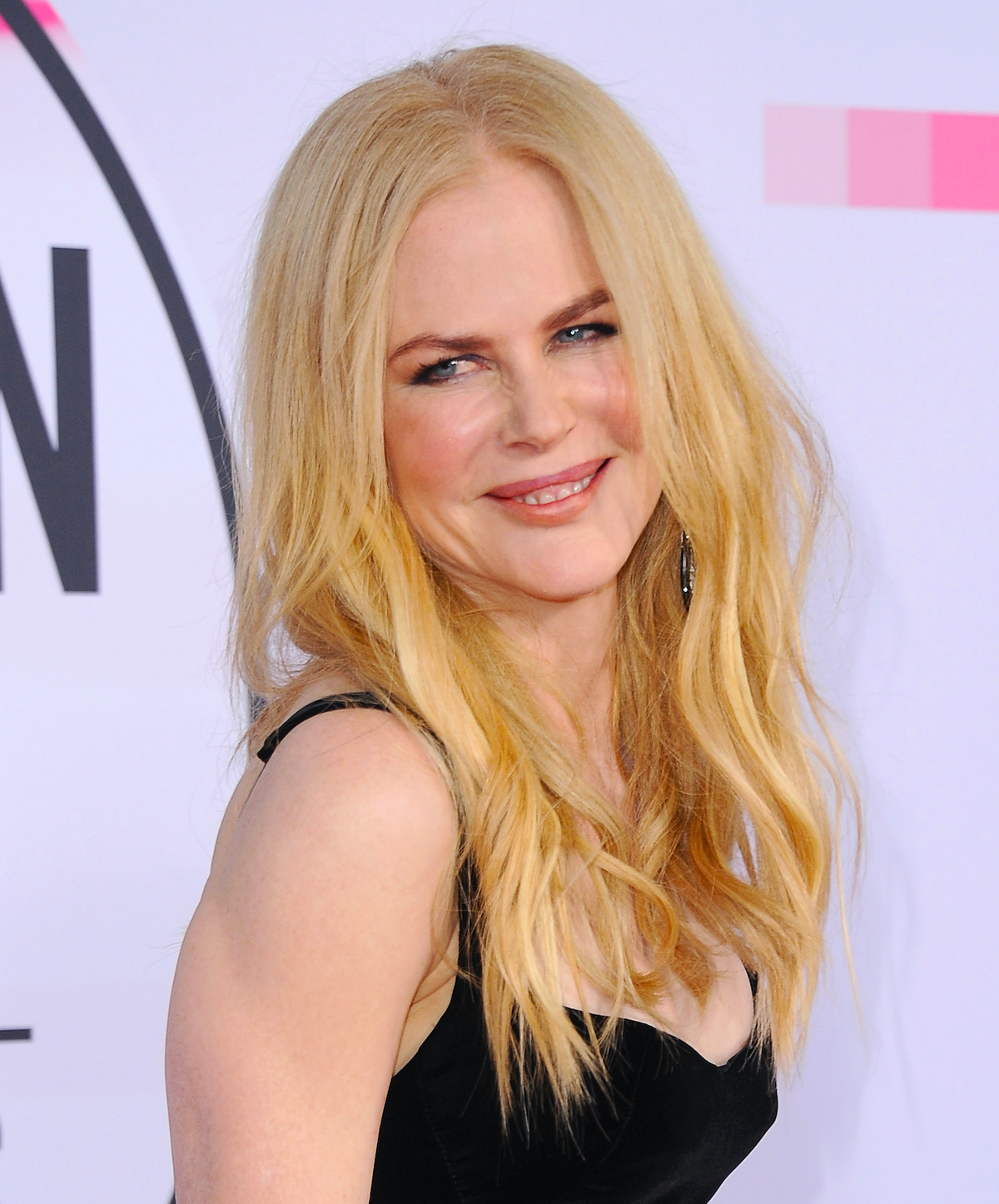 Nicole Kidman Wore the Sexiest Form-Fitting Dress That Will Make Fans ...