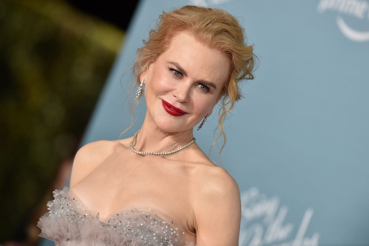 Nicole Kidman Looks Like a Disney Princess in Her Latest Red Carpet ...