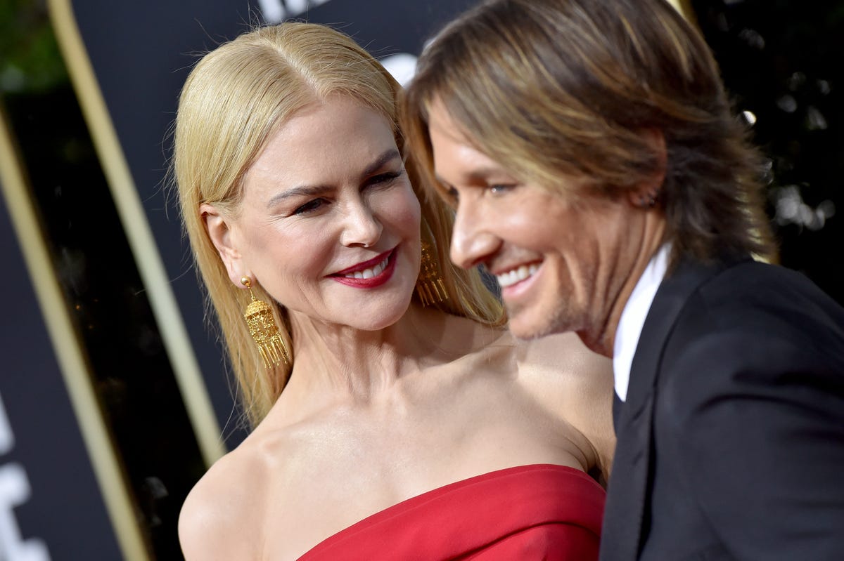 See 'Nine Perfect Strangers' Star Nicole Kidman Share Major PDA Moment ...