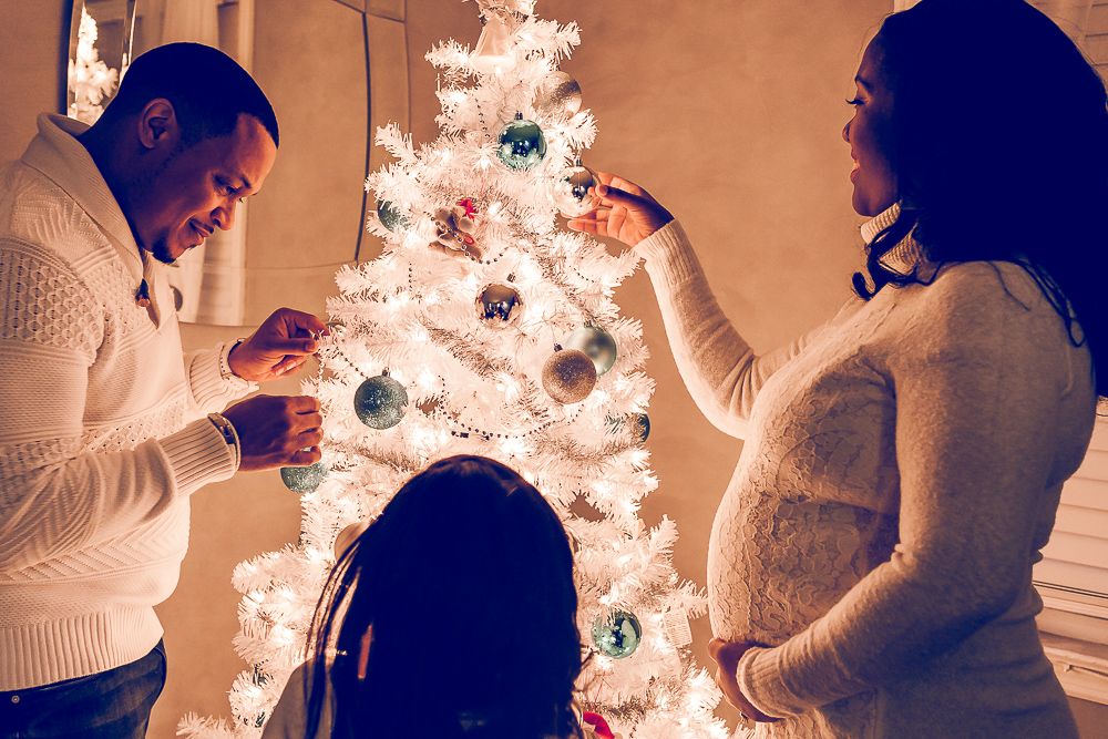 DIY Family Christmas Photos - Cute & Easy Ideas - Kindly Unspoken