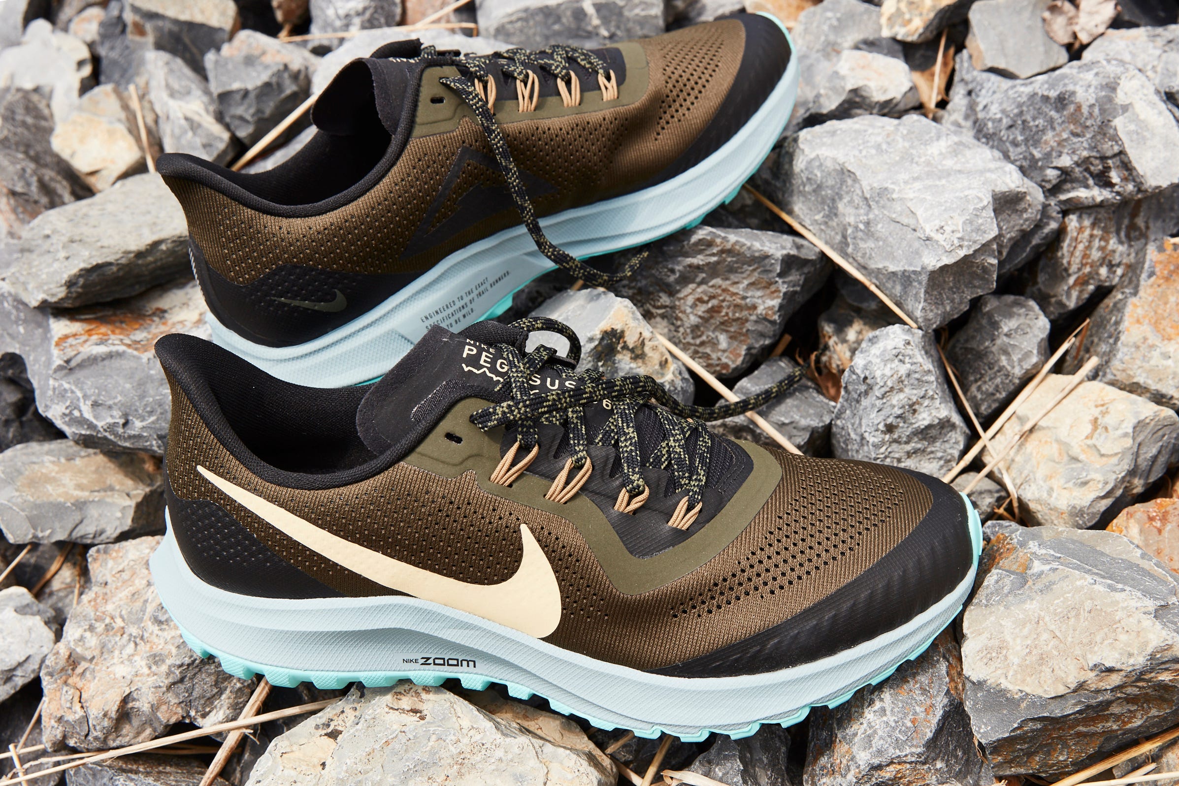 Shoe, Footwear, Outdoor shoe, Running shoe, Walking shoe, Brown, Hiking boot, Hiking shoe, Sneakers, Athletic shoe, 