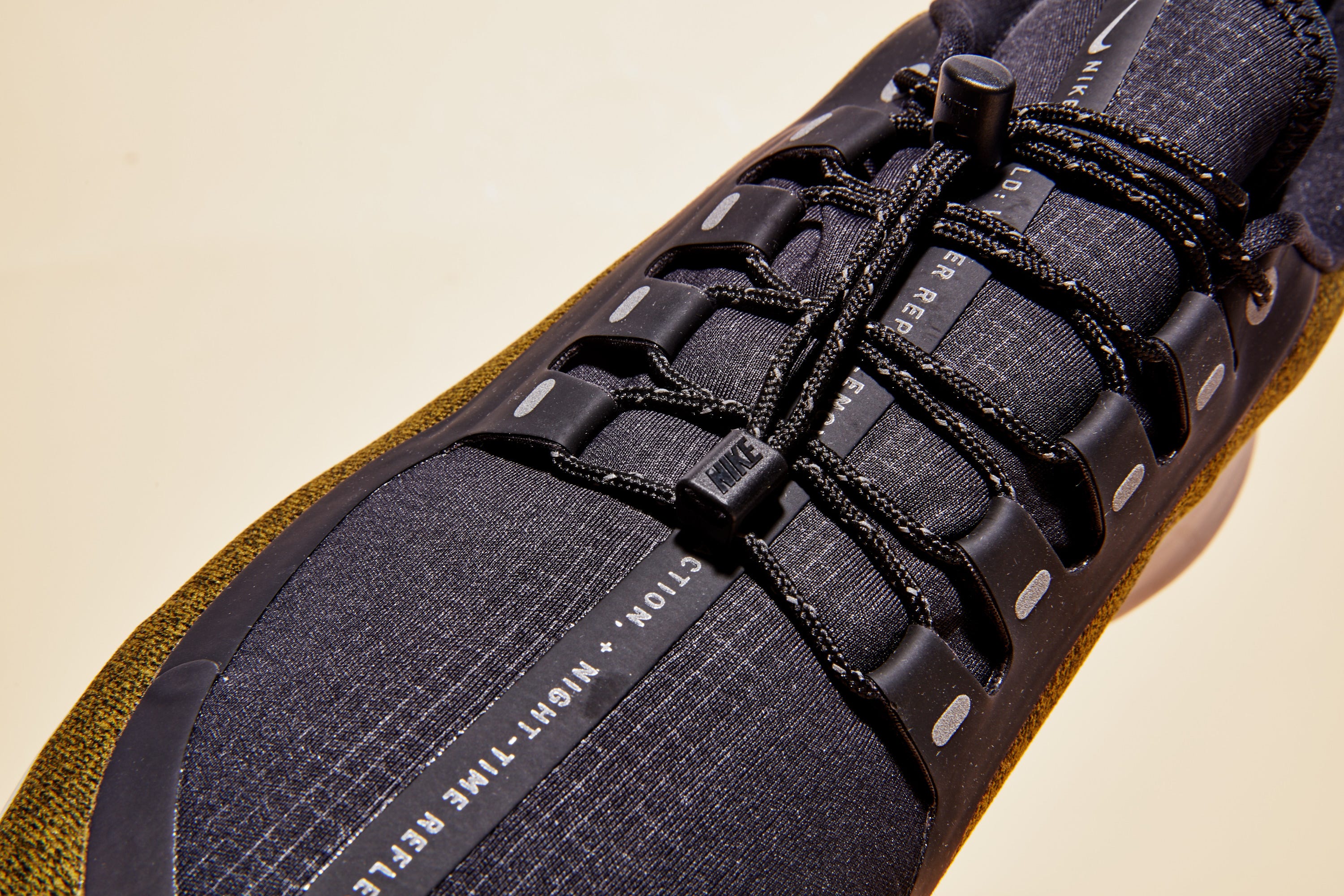 Nike Peg Shield