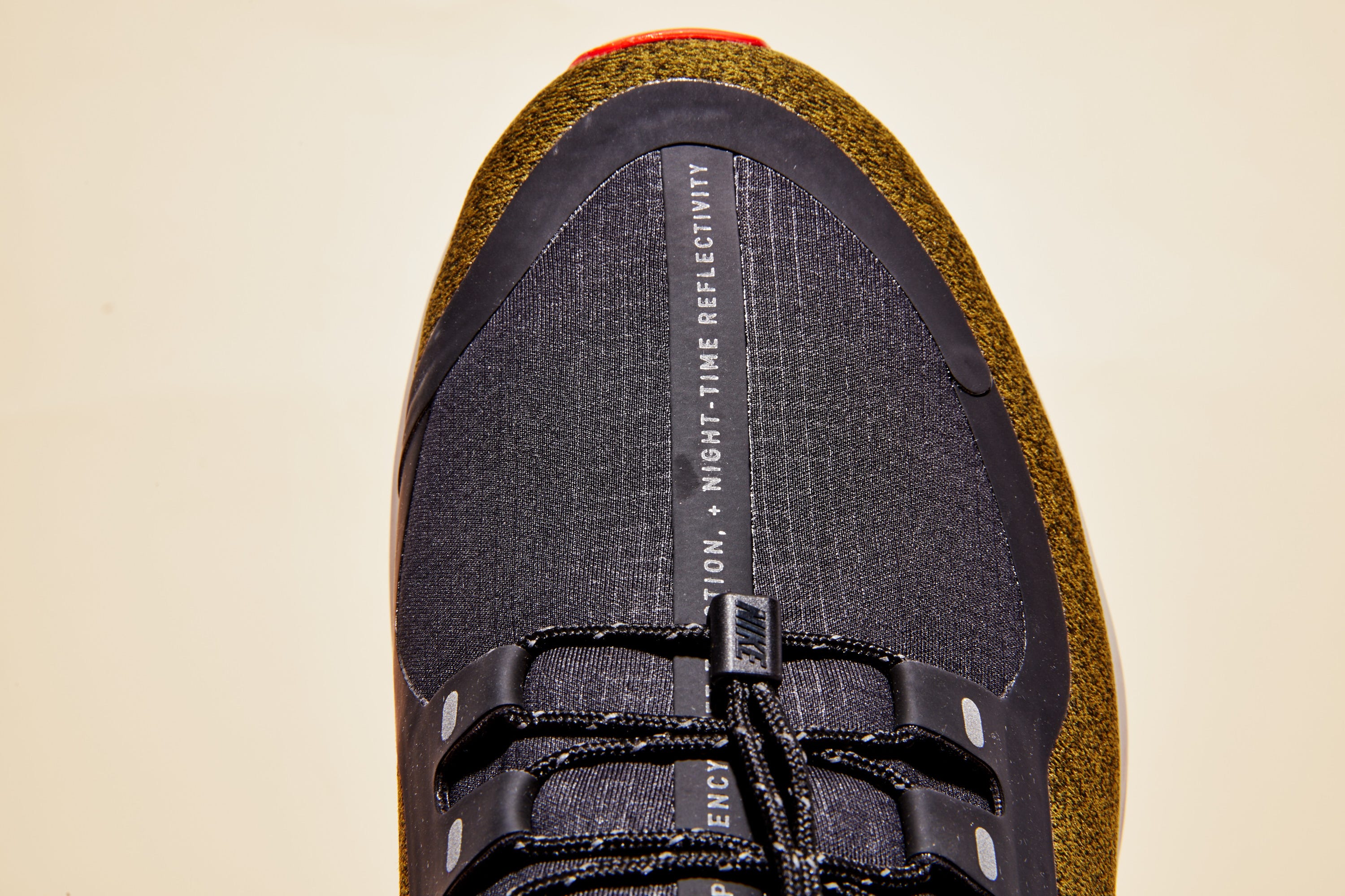Nike Peg Shield