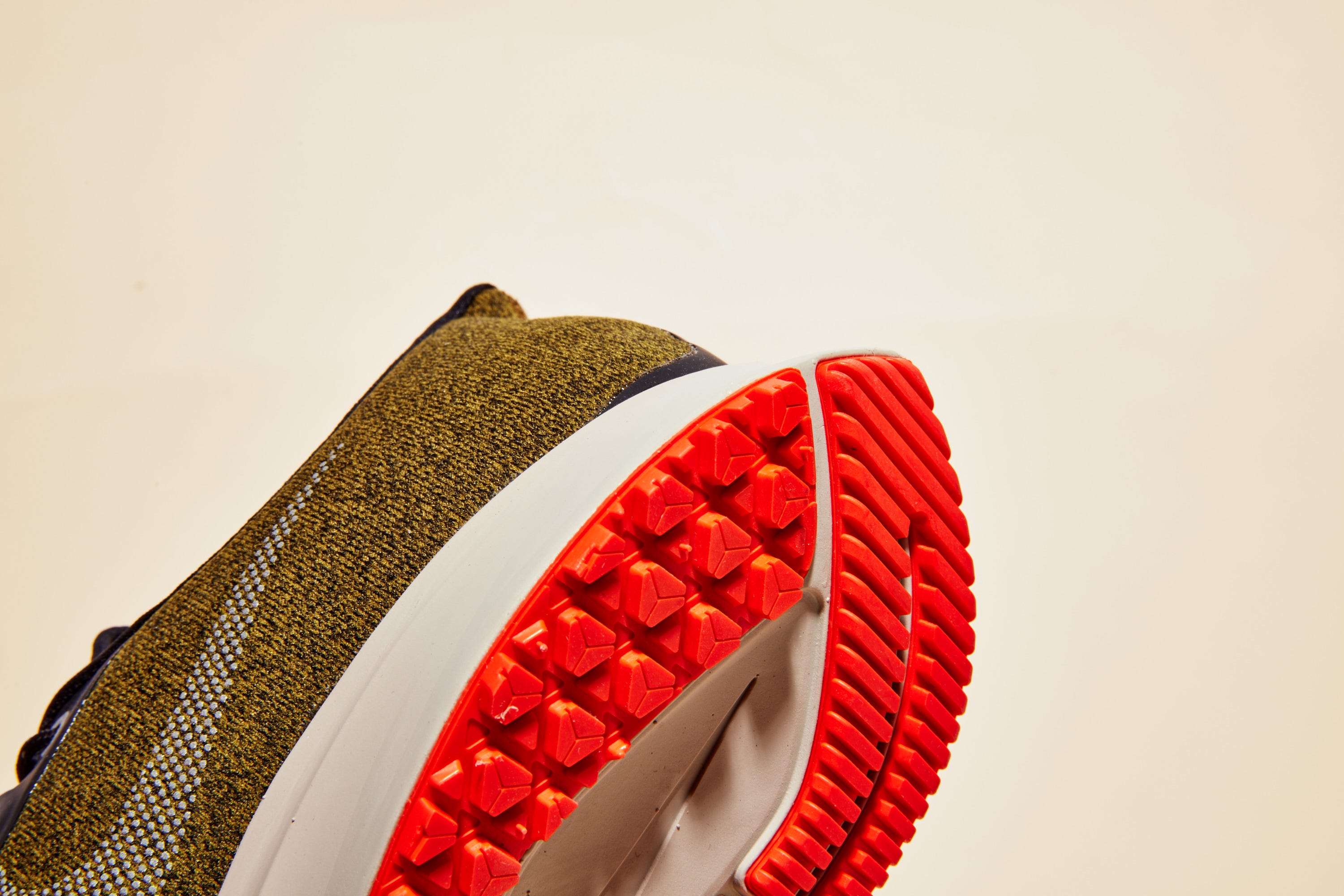 Nike Peg Shield