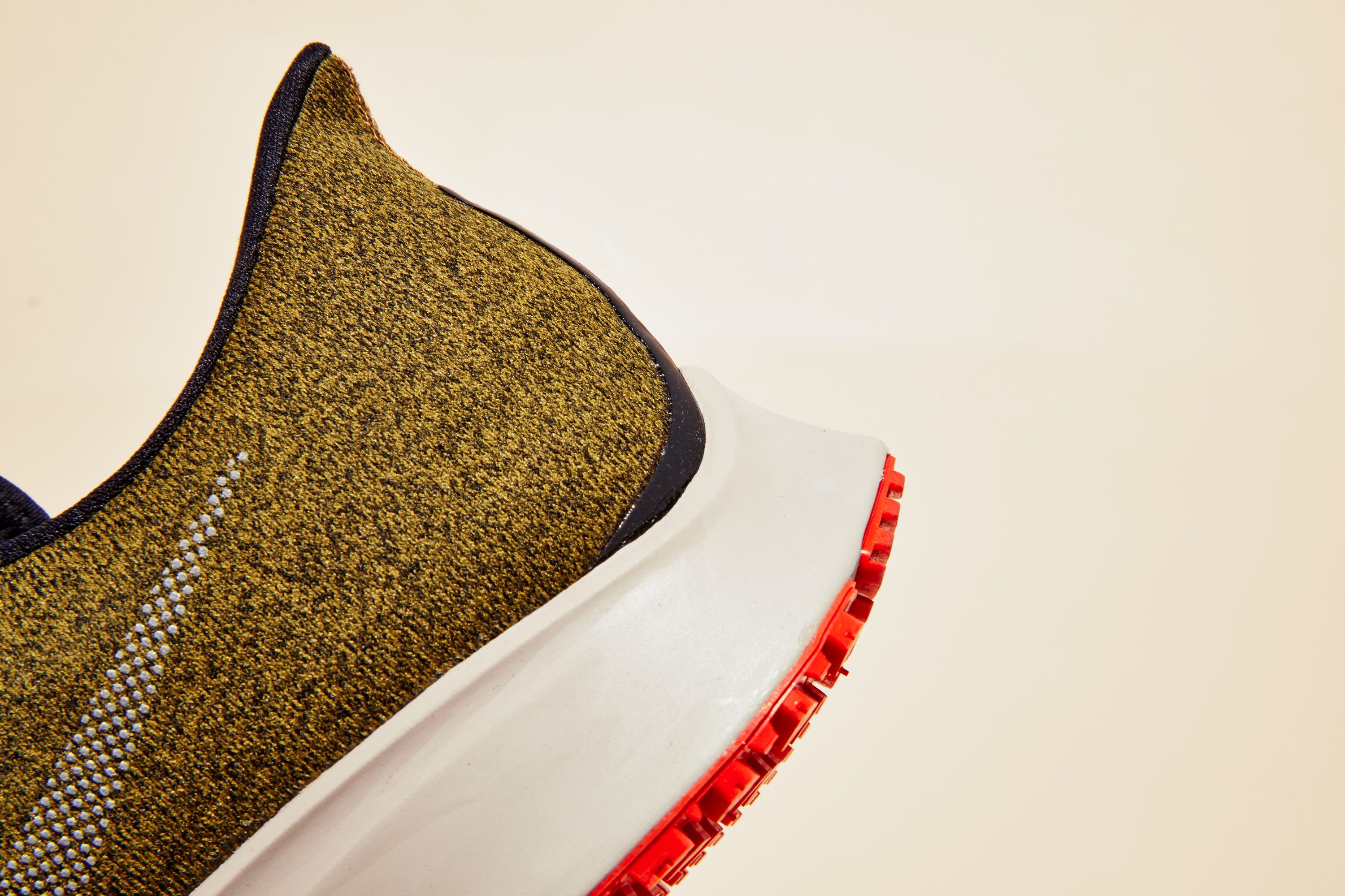 Nike Peg Shield