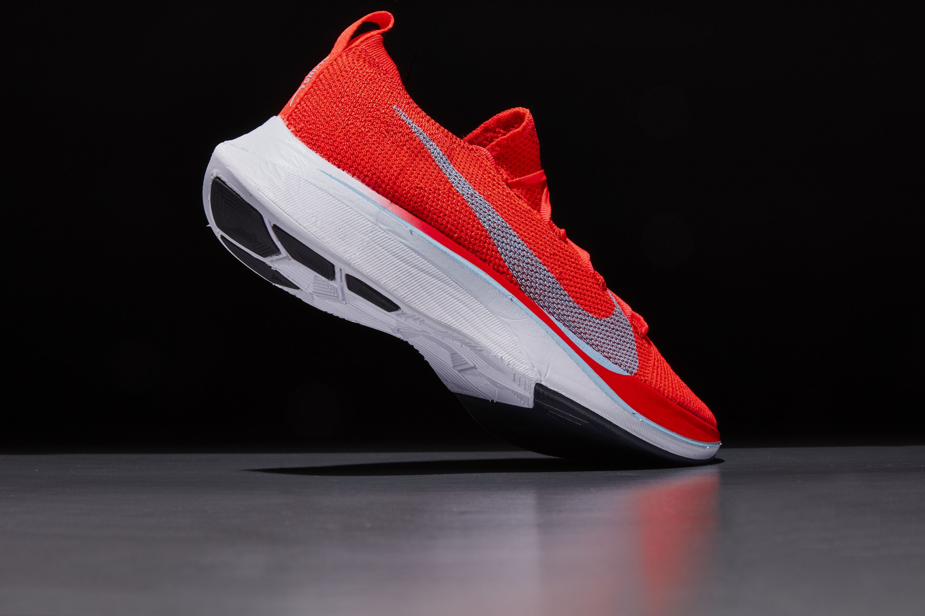 Nike vaporfly discount 4 flyknit red