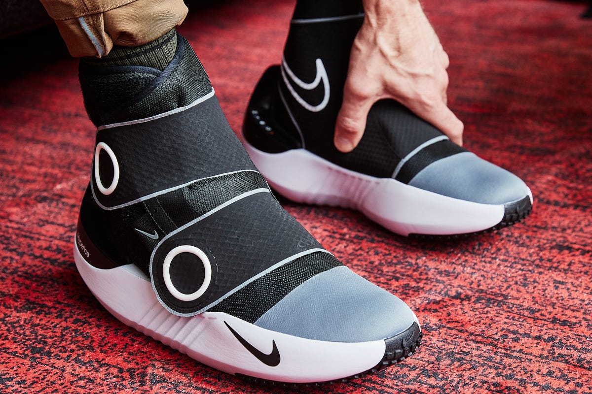 hyperboots