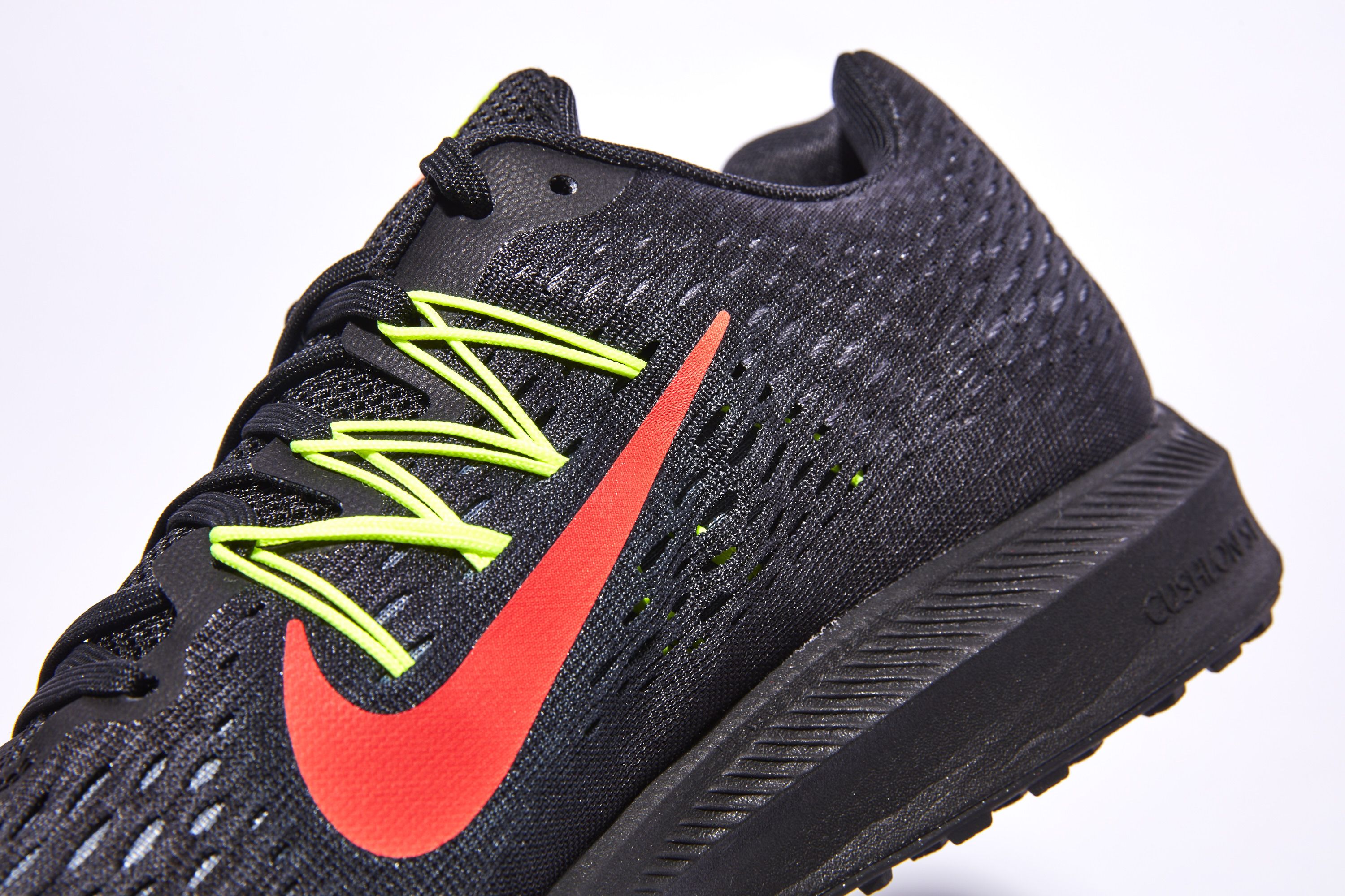 compañerismo Diverso deletrear Nike Air Zoom Winflo 5 Review- Cheap Running Shoes