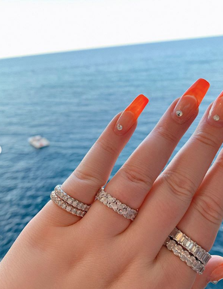 NikkieTutorials engaged ring is so SO pretty see the pics here