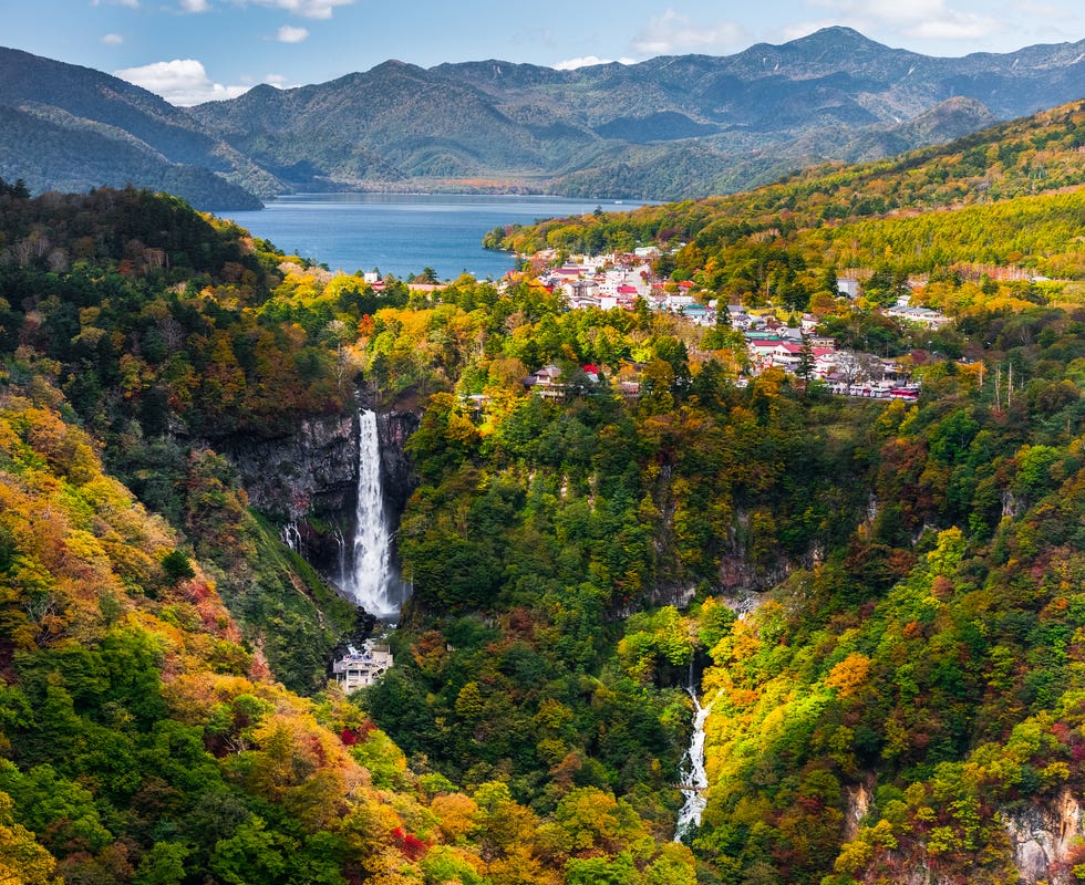 uitzicht over nationaal park nikko vanaf het observatorium