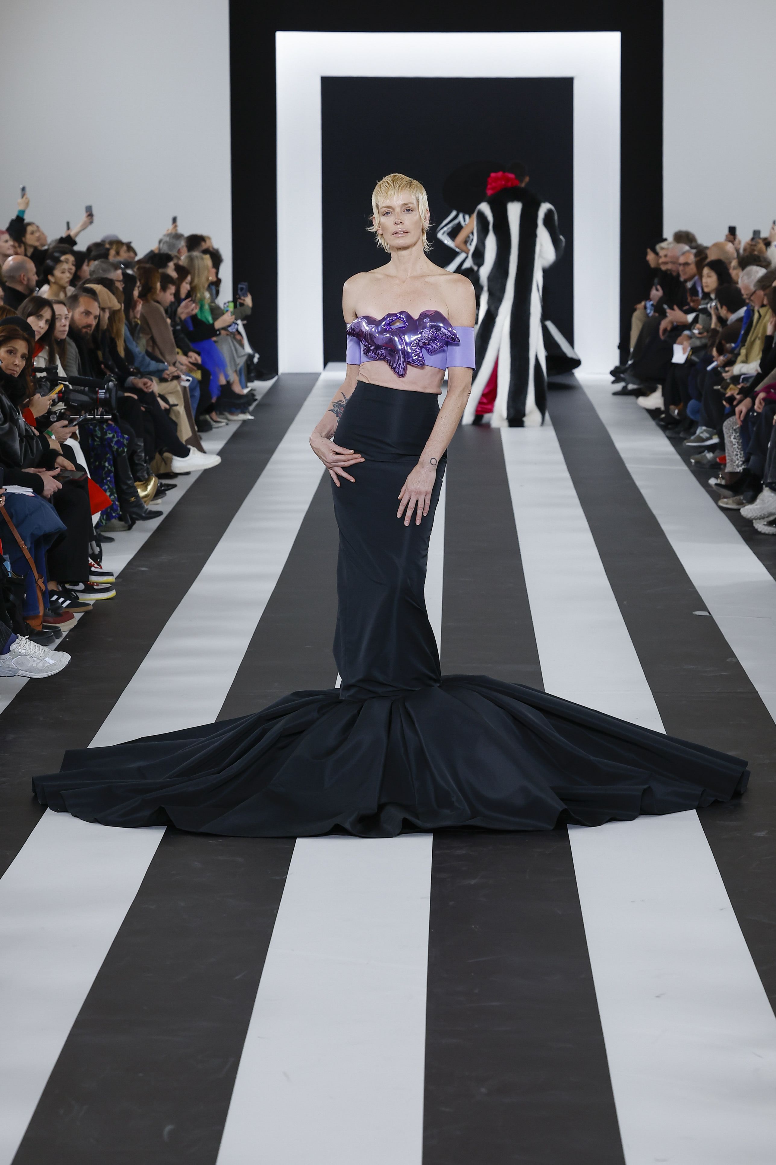 NINA RICCI ニナリッチ シルクブラウス 総柄 シアー 透け感 紺