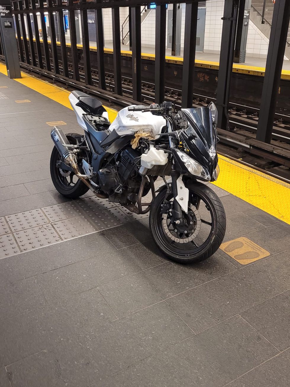 kawasaki ninja ditched in the nyc subway