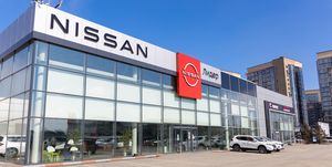 nissan dealership car store