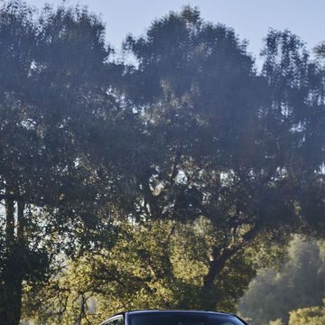 The Secret Behind Mercedes' Magically Plush Ride