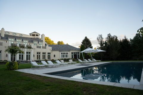 the home that plays whitney's mansion
