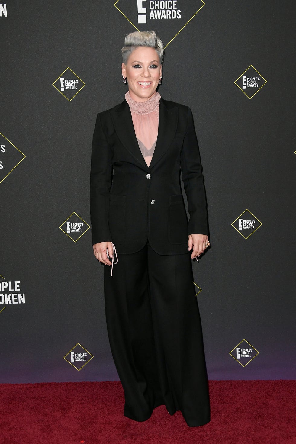 2019 e people's choice awards   arrivals