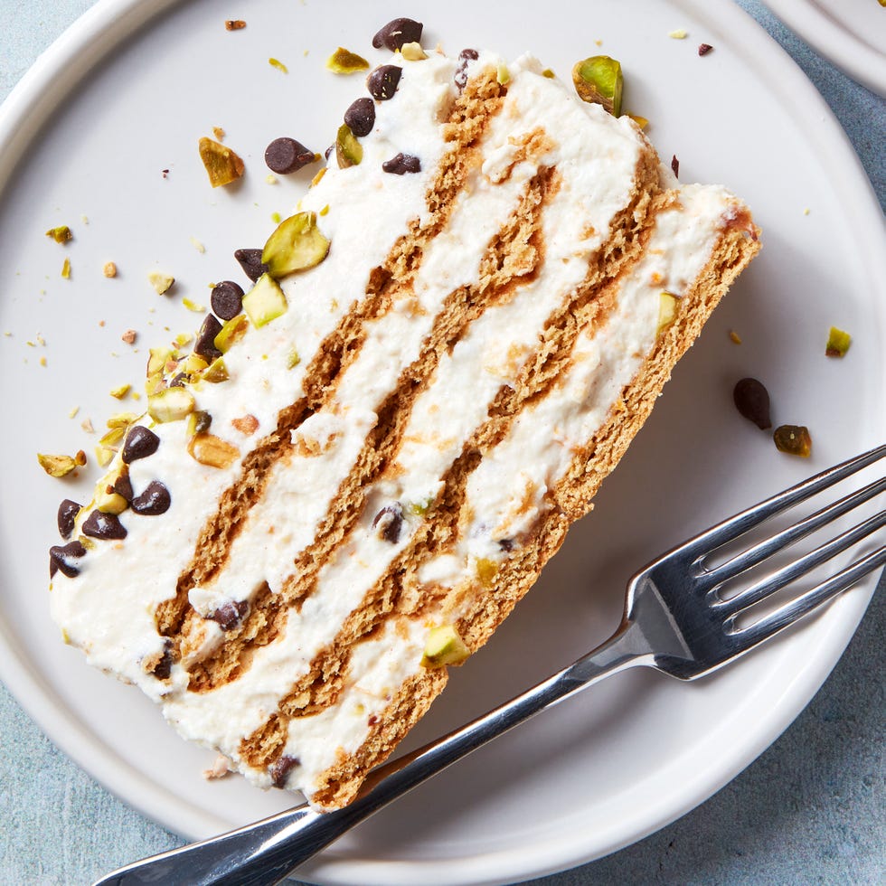 layered cannoli icebox cake