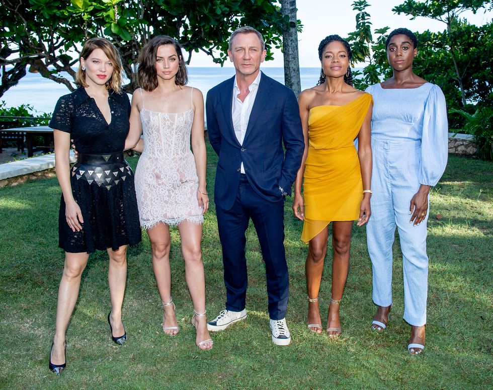 montego bay, jamaica   april 25 l r cast members léa seydoux, ana de armas, daniel craig, naomie harris and lashana lynch attend the "bond 25" film launch at ian fleming's home "goldeneye", on april 25, 2019 in montego bay, jamaica photo by roy rochlingetty images for metro goldwyn mayer pictures