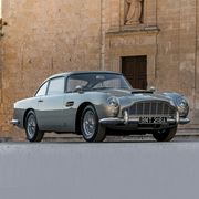 aston martin db5 on the set of no time to die in matera