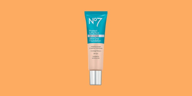 No7 Protect & Perfect ADVANCED All in One