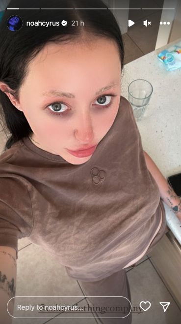 noah cyrus takes naked eyebrows to the next level