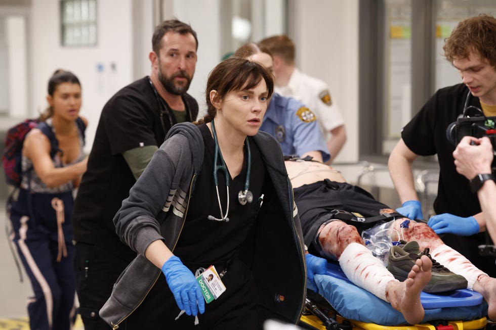 noah wyle, fiona dourif, the pitt season 2
