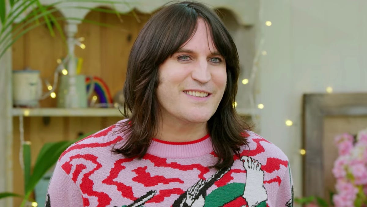 Show co uk. Noel Fielding and Lliana Bird. The great British Bake off 12 Christmas Special 2021