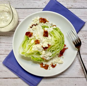 wedge salad with bacon and blue cheese dressing