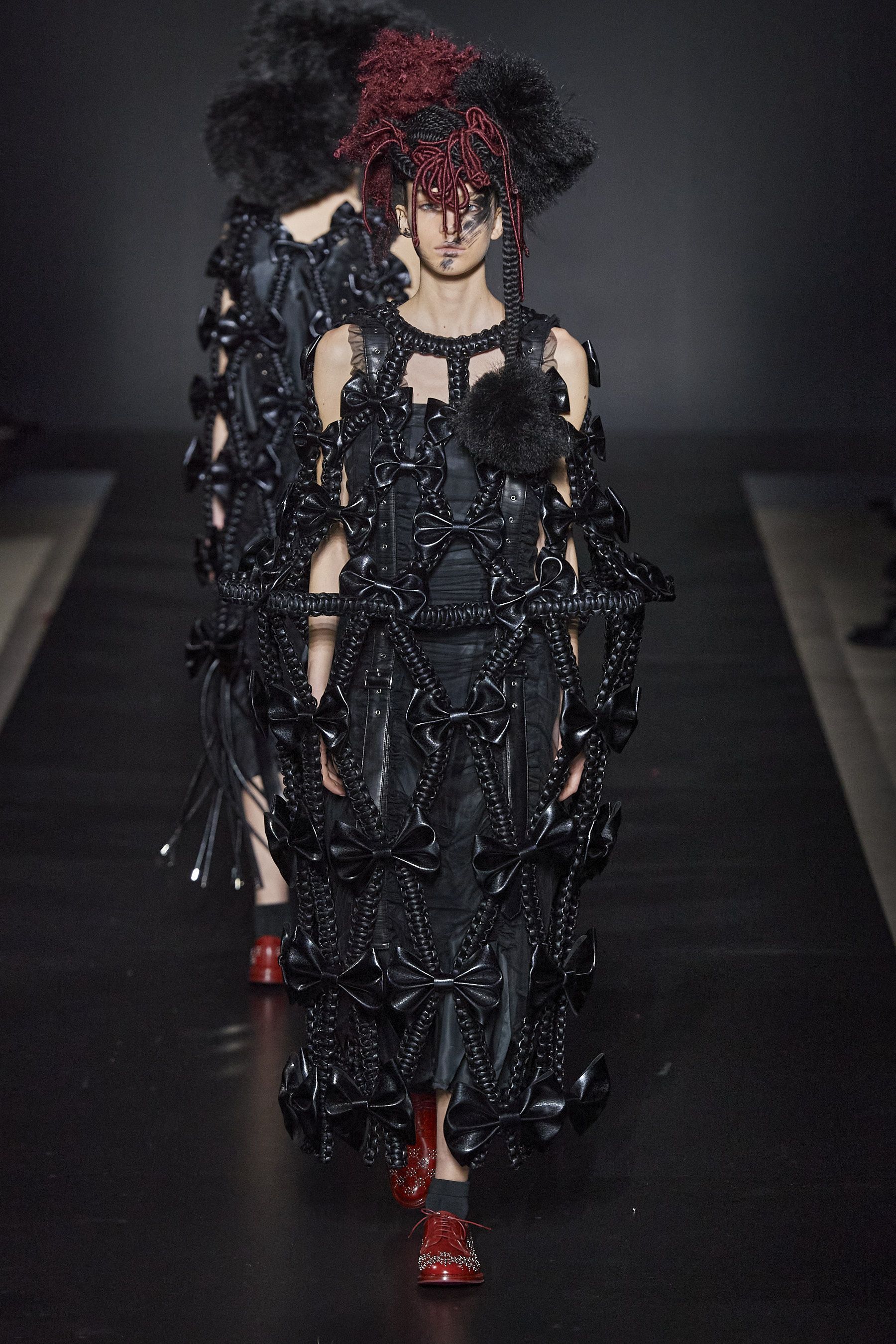 ノワール・ケイニノミヤ」（NOIR KEI NINOMIYA）｜2020秋冬コレクション