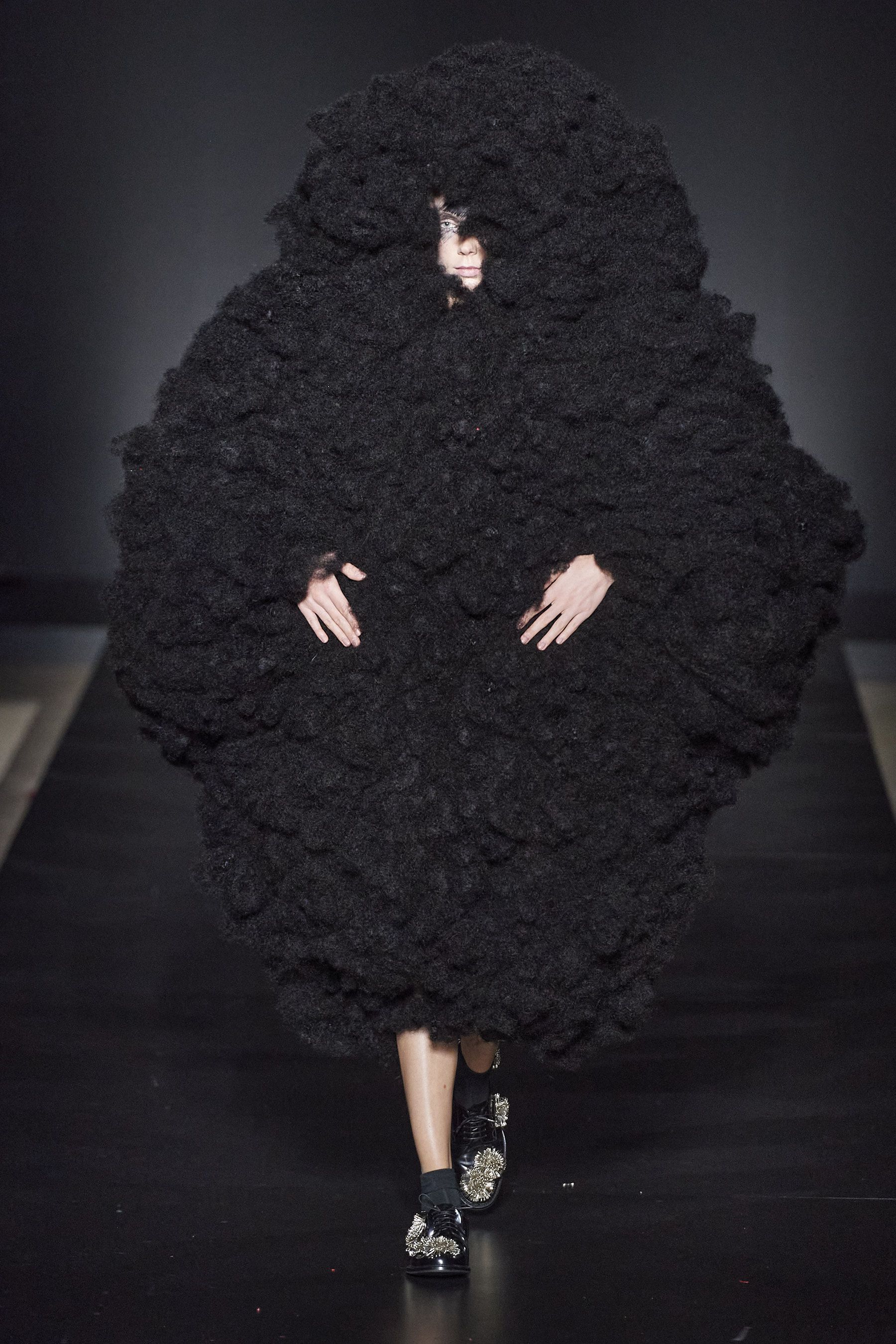 ノワール・ケイニノミヤ」（NOIR KEI NINOMIYA）｜2020秋冬