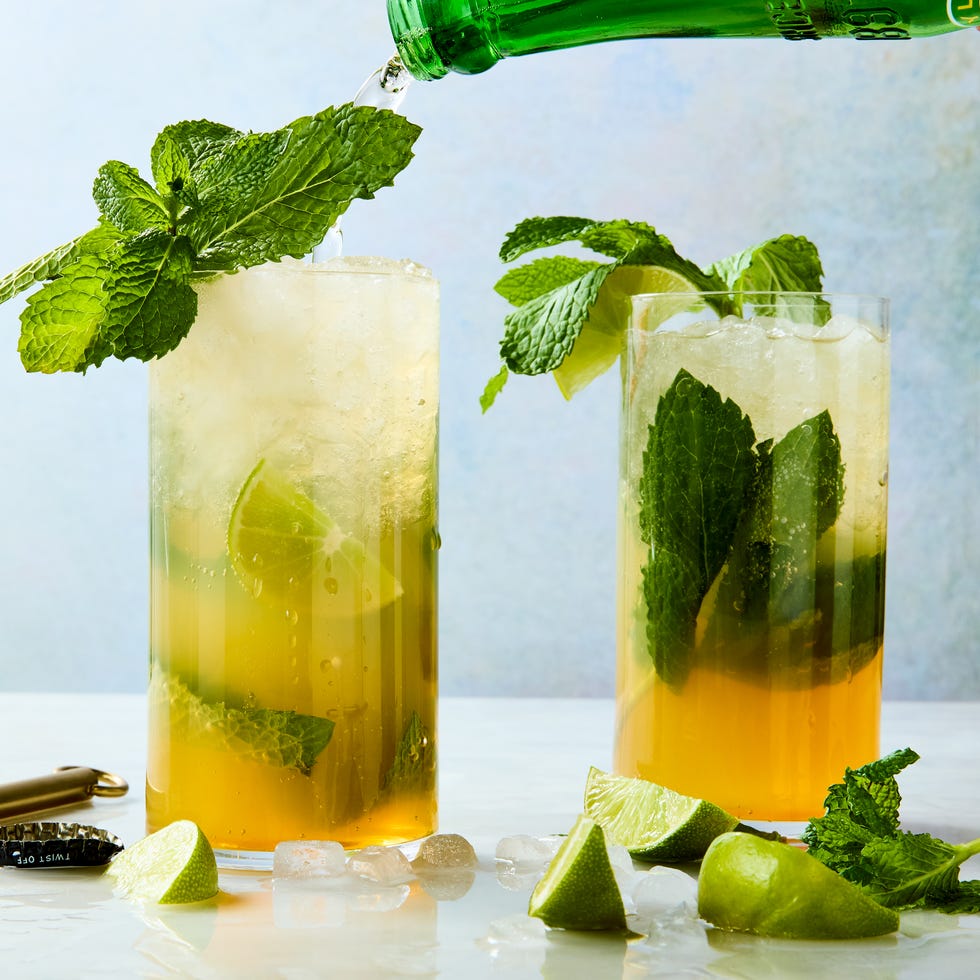 non alcoholic mojito with limes and mint