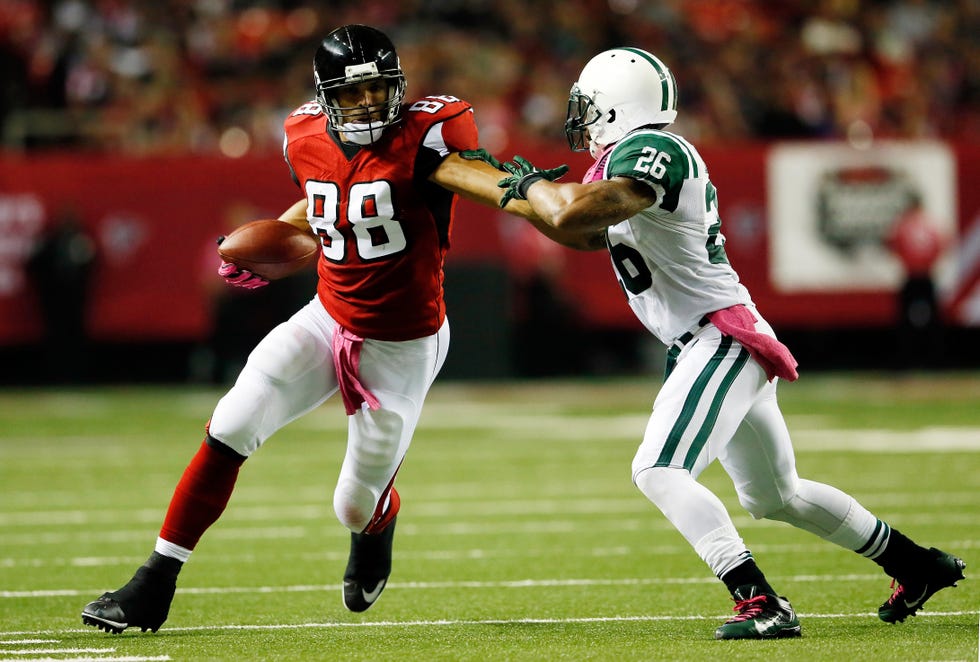 Tony Gonzalez Tips for Success - Interview with Football Player Tony  Gonzalez