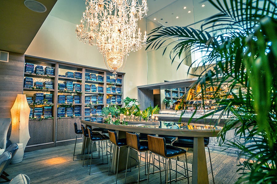 Ceiling, Interior design, Room, Property, Building, Architecture, Lighting, Lobby, Table, Real estate, Ceiling, Interior design, Room, Property, Building, Architecture, Lighting, Lobby, Table, Real estate,