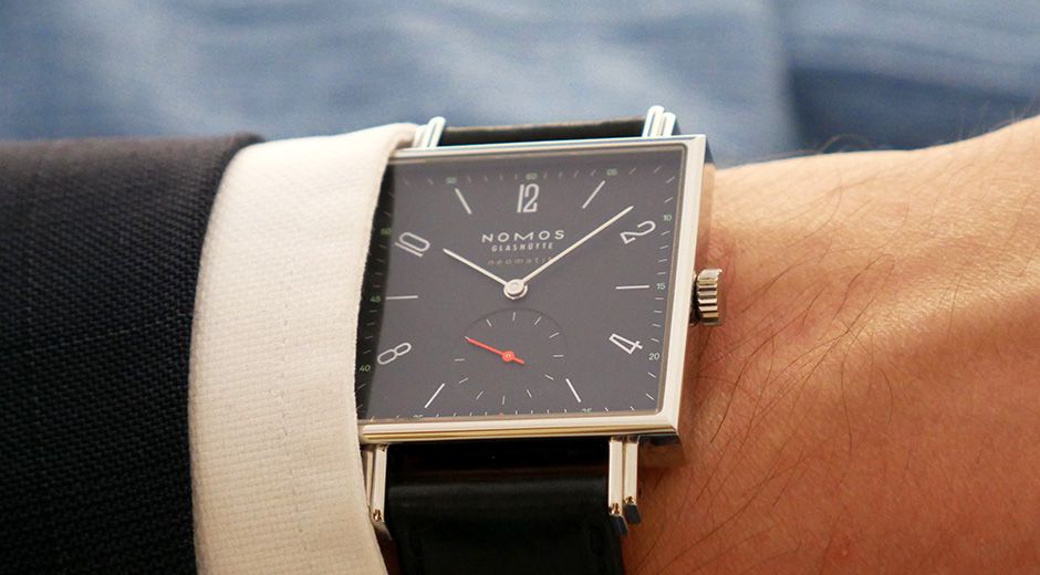 Nomos tetra outlet watch