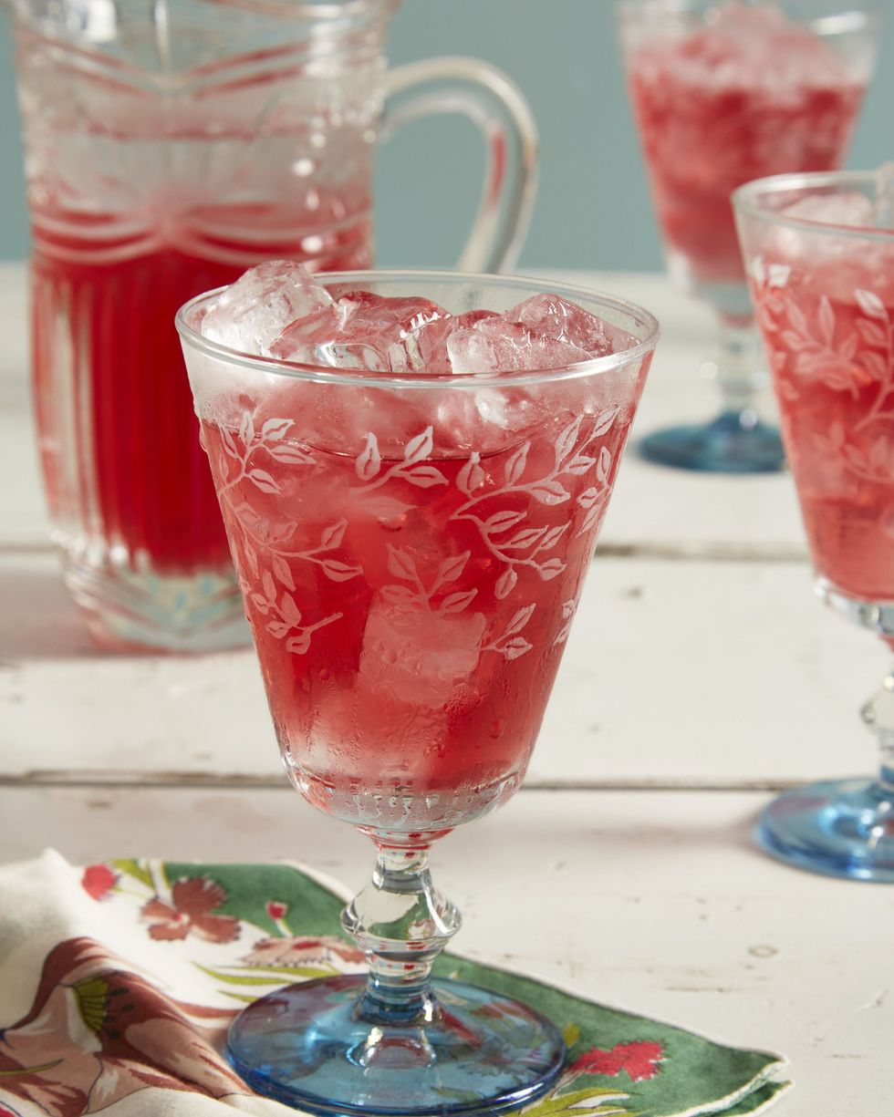 13 Christmas Drinks from Around the World