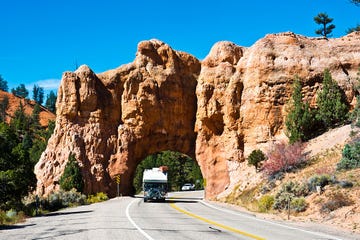 utah, bryce, red canyon tunnels, motor vehicles