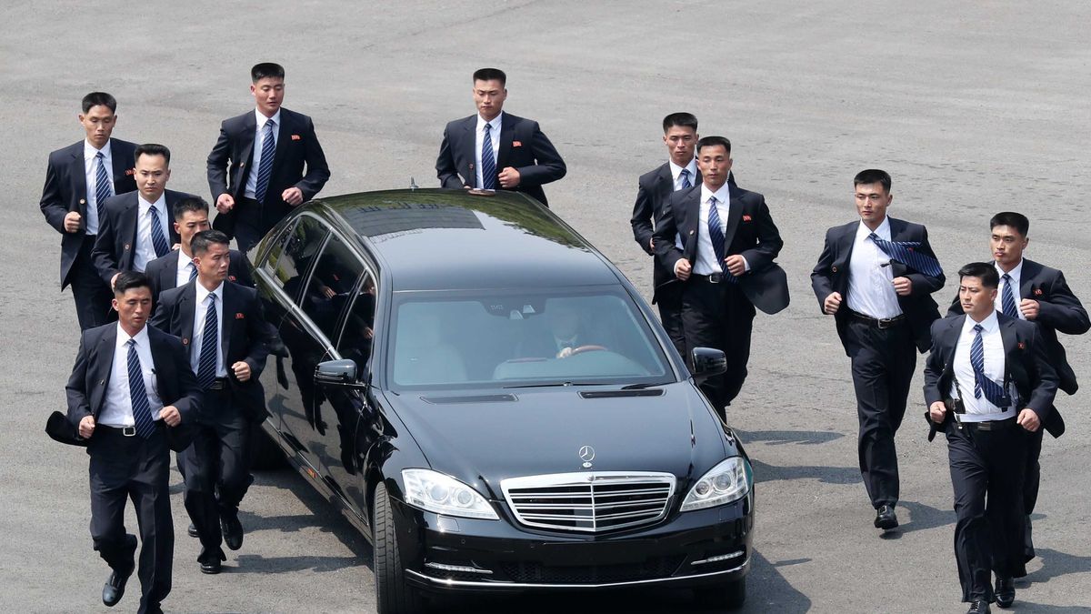 usikre værksted vente How Kim Jong Un Got Mercedes-Benz Pullman Limos Home to North Korea