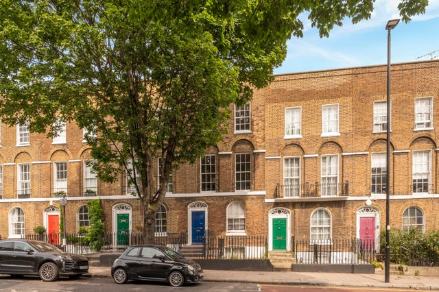 North London Flat For Sale That Looks Like Grimmauld Place