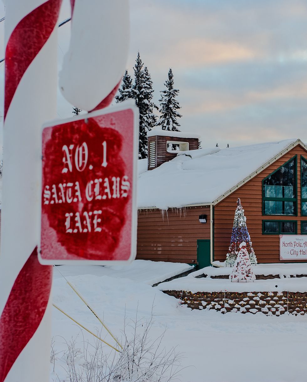 north pole alaska christmas towns