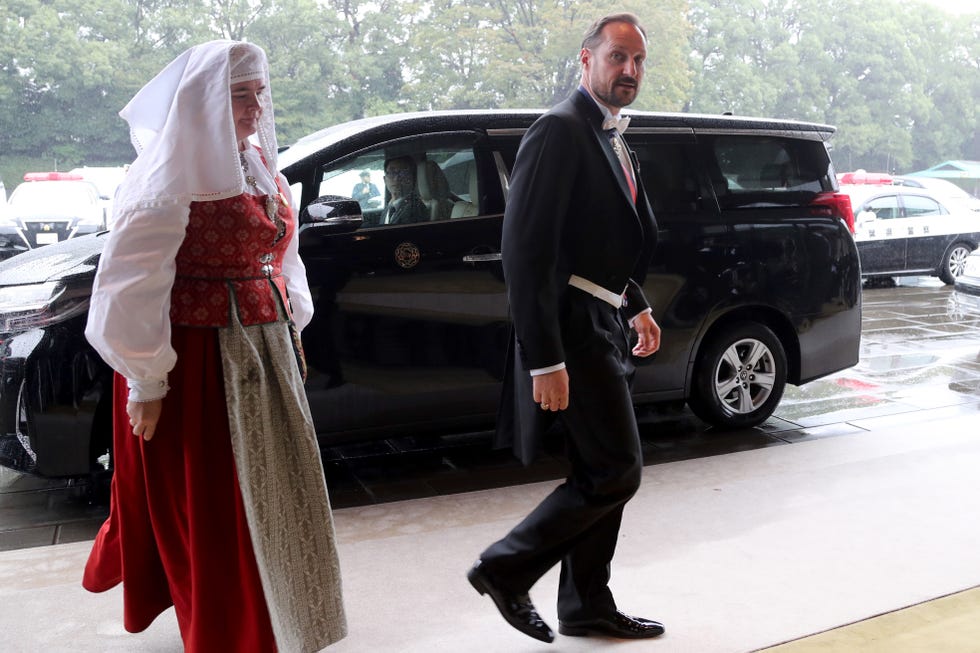 Haakon de Noruega en entronización Japón