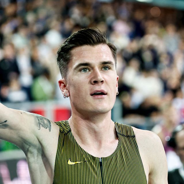 athletics fra indoor