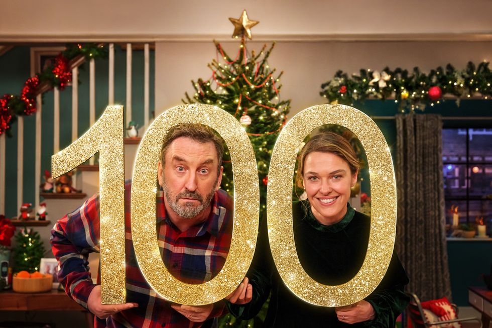 Nicht ausgehen, Lee Mack und Sally Bretton Weihnachtsspecial 100 Folgen