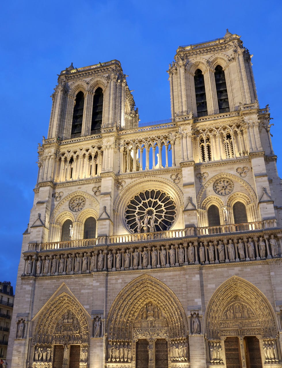 Architect Responds to Controversy Over His Proposal to Top Notre-Dame ...