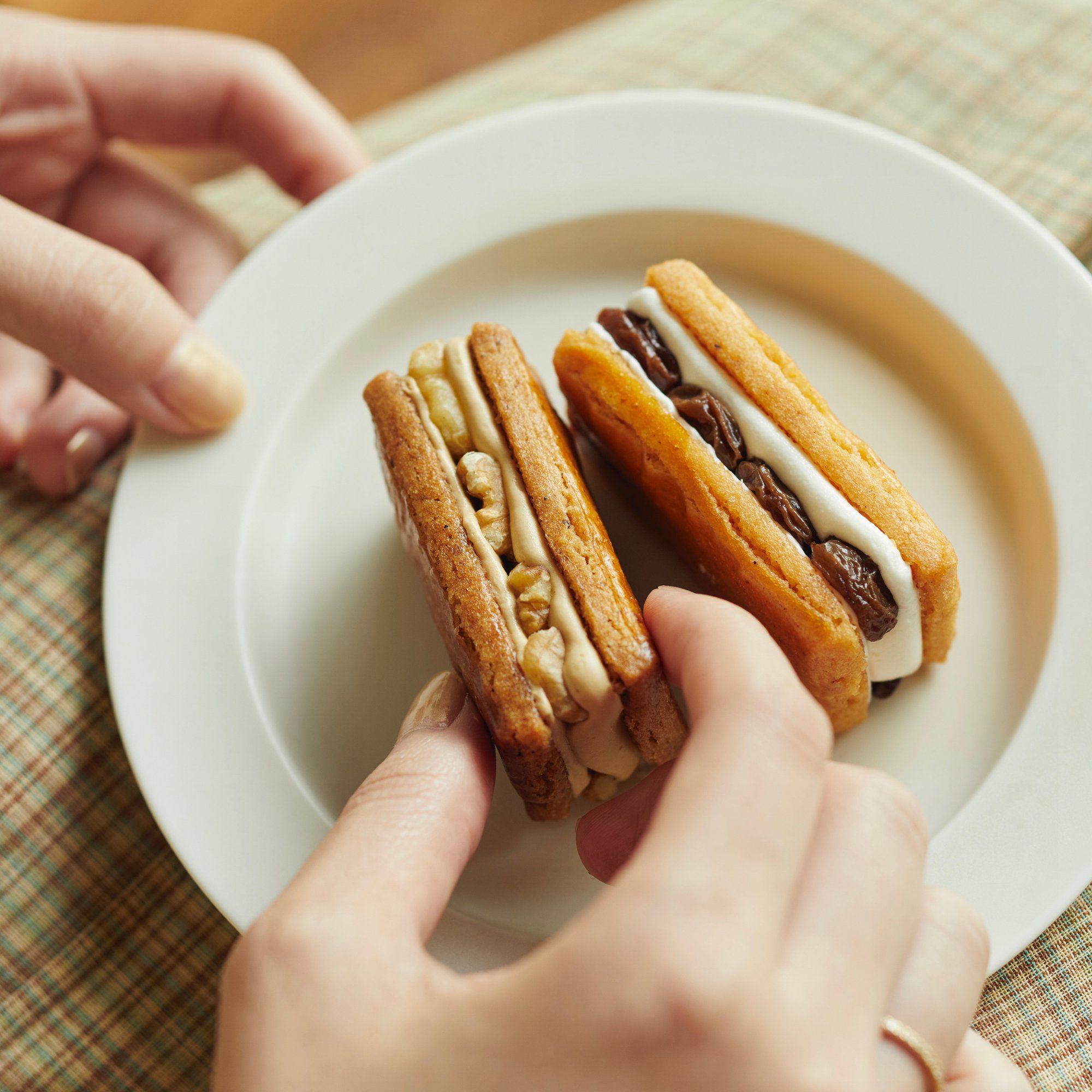 ノーレーズンサンドイッチ 限定販売 ブローチ 平野紗季子ノーレーズンサンドイッチ(NO)RAISIN SANDWICHブローチ