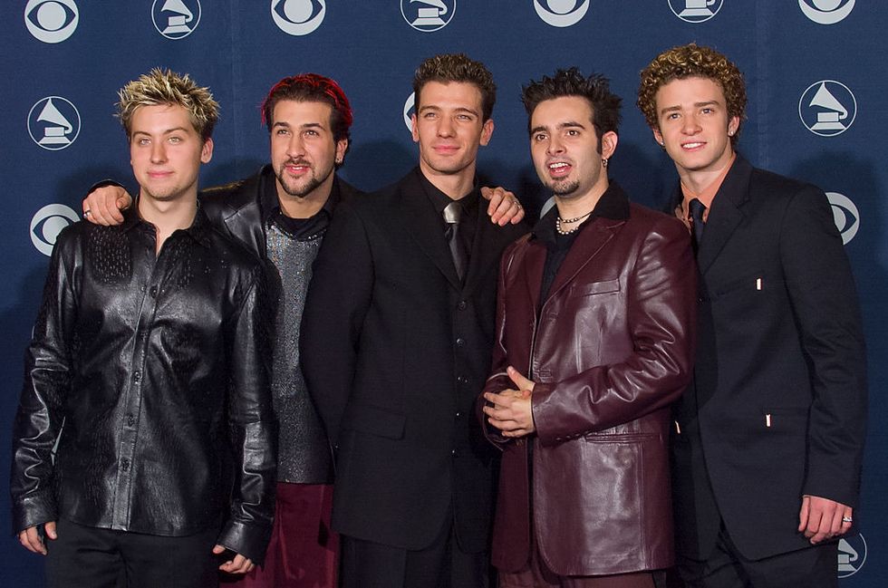 los angeles, california february 23 nsync members l r lance bass, joey fatone, jc chasez, chris kirkpatrick and justin timberlake backstage at the 42nd annual grammy awards, february 23, 2000 in los angeles, california photo by bob riha, jrgetty images