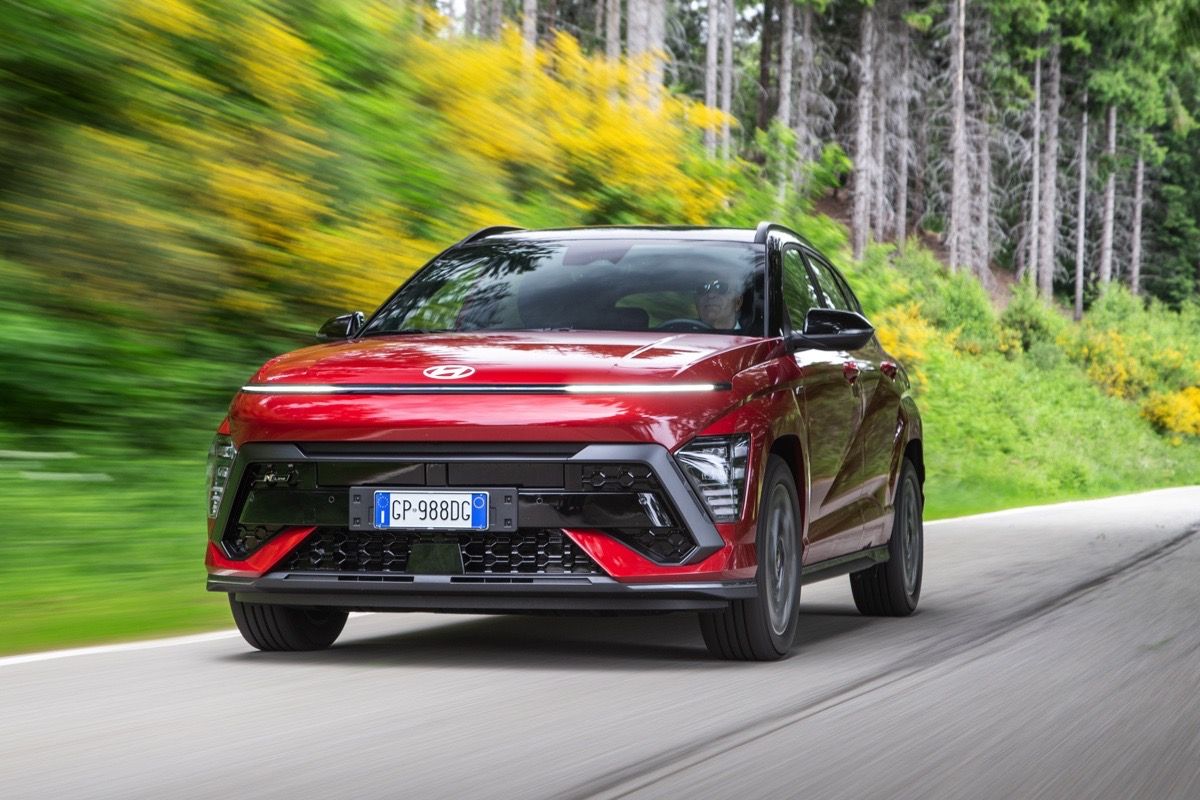 Hyundai Kona: como é o novo SUV 'diferentão' que faz 20 km/l na cidade -  11/08/2023 - UOL Carros