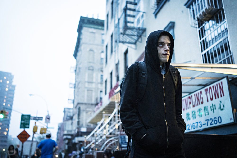 Mr Robot Season 3 Preview – Portia Doubleday and Carly Chaikin on Darlene  and Angela in Mr. Robot