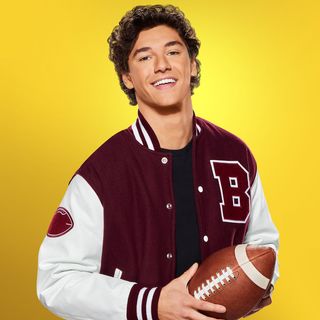 saved by the bell    season 1    pictured belmont cameli as jamie    photo by chris hastonpeacock