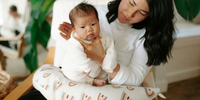 Momcozy Original Nursing Pillow and Positioner - Plus Size Feeding Pillow |  Breastfeeding, Bottle Feeding, Baby Support | with Adjustable Waist Strap