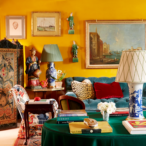 Room, Living room, Interior design, Furniture, Yellow, Table, Turquoise, Home, Building, Classic, 